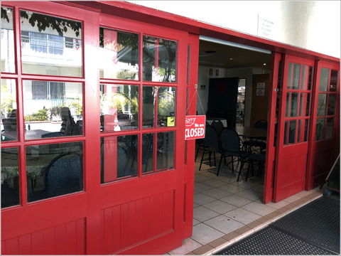Crystal Garden Resort & Restaurant - Sydney 4u 1