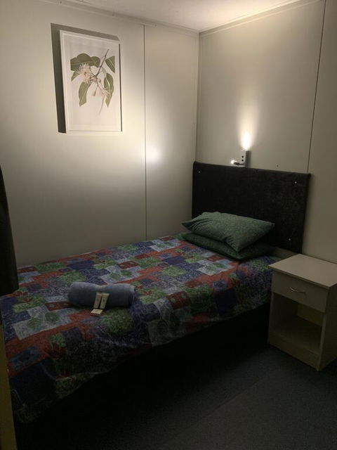 Cue Motel - Sydney 4u 1