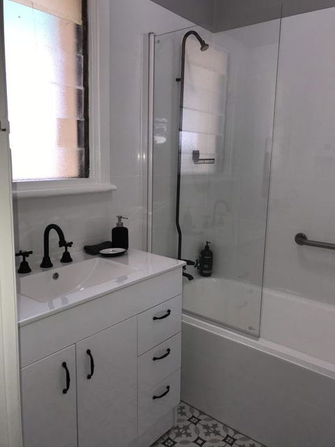 Cute And Cosy II - Events, Workers, Getaways. - Accommodation Sydney 3