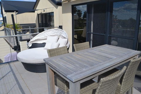 Cypress Drive Town House - Sydney 4u 3
