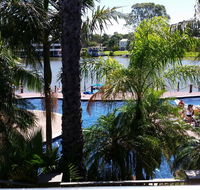 Cypress waterfront spa apartment - Sydney 4u