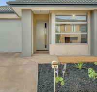 Daisy Villa - close to Mel Airport  Hume Highway -Comfort - Sydney 4u