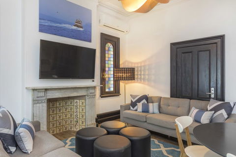 Dalziel Lodge - Accommodation Sydney 1