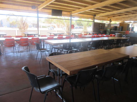 Dampier Mermaid Hotel Karratha - Sydney 4u 1