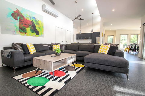 Decked Out At Bright - Sydney 4u 1