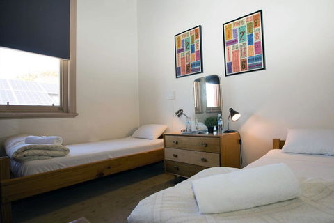 Delatite Hotel - Sydney 4u 0