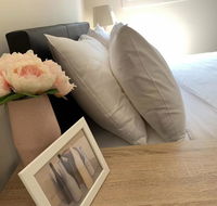 Delightful Bedroom in Bentleigh East - Accommodation Sydney
