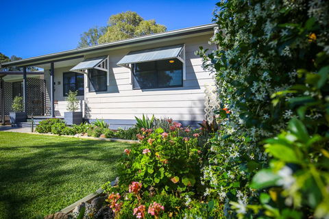 Dell-Lee Cottage - Sydney 4u 0