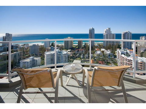 Deluxe Ocean Views - Accommodation Sydney 0