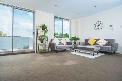 Designed Home Of Ultimate Convenience In Gordon - Sydney 4u 0