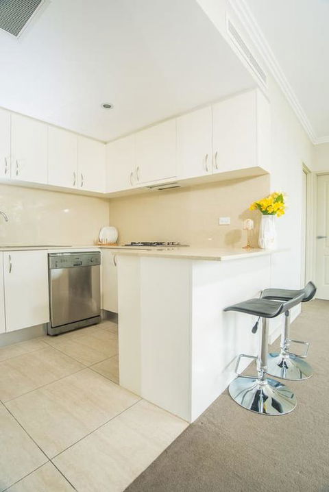 Designed Home Of Ultimate Convenience In Gordon - Sydney 4u 3