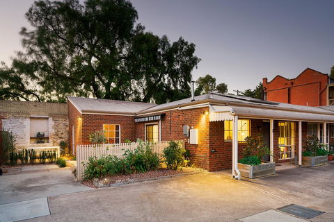 Designer Town Villa - Sydney 4u 2
