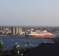 DevonPORT VIEWS - Sydney 4u