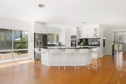 DIAMOND BAY RETREAT - SORRENTO - Sydney 4u 1