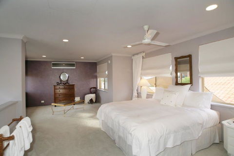 Dolphin 3 Bedroom House By Shoalwater Executive Homes - Sydney 4u 2