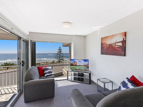 Dolphin Court 6 - Sydney 4u 2
