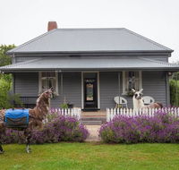 Domino House - Sydney 4u