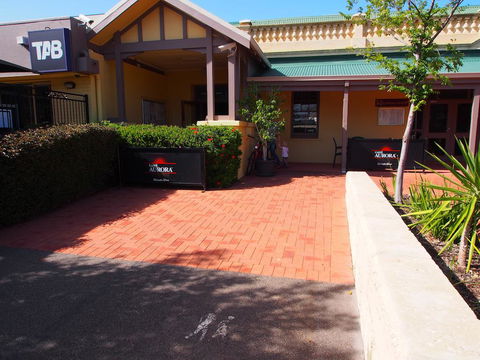 Dongara Hotel Motel - Accommodation Sydney 0