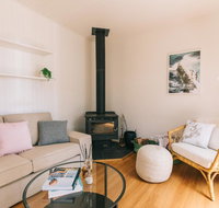 DOVESTONES BY THE SEA - INVERLOCH - Accommodation Sydney