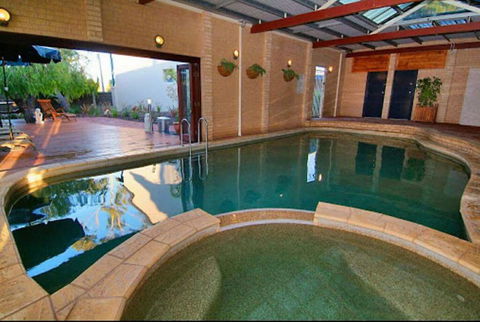 Dunsborough Deluxe Retreat - Sydney 4u 1