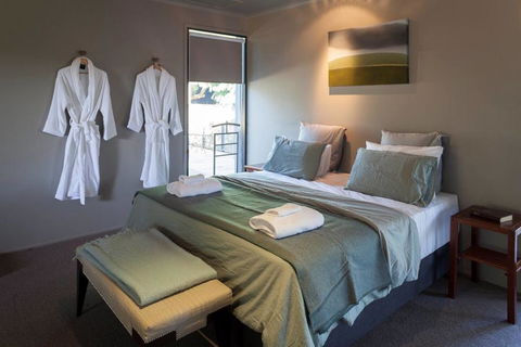 East Wing - Sydney 4u 3
