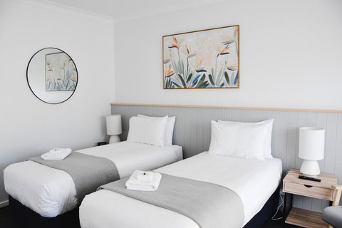 Eight Spence - Accommodation Sydney 2