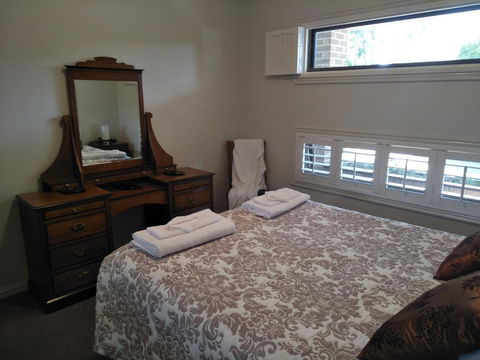 Eliza Village B&B - Sydney 4u 3