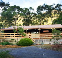 Ellimata Holiday Cottage - Sydney 4u