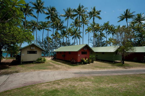 Ellis Beach Oceanfront Bungalows - Sydney 4u 2