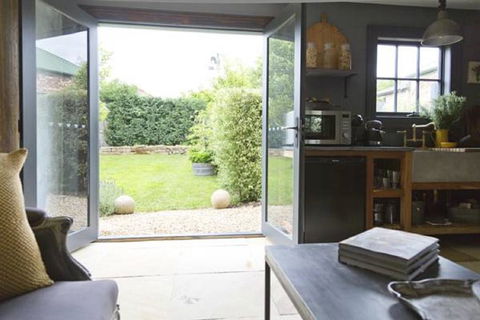 Elm Cottage Barn - Sydney 4u 2