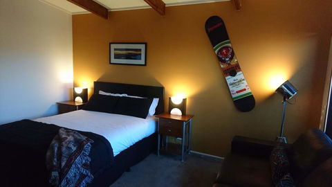 ELM Riverside Accommodation - Merrijig - Sydney 4u 1