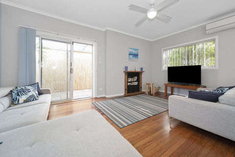 Eloora House, Blue Bay - Sydney 4u 1