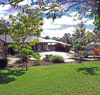Emeraldene Inn  Eco-Lodge - Sydney 4u