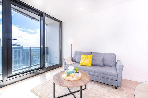 EQ Tower Luxury 1 Bedroom Central Melbourne - Sydney 4u 2