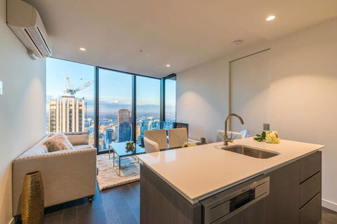EQ Tower Luxury 2 Bedroom Skyline CBD Apartment - Sydney 4u 0