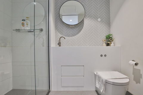 EQ TOWER Melbourne CBD APT - Sydney 4u 3