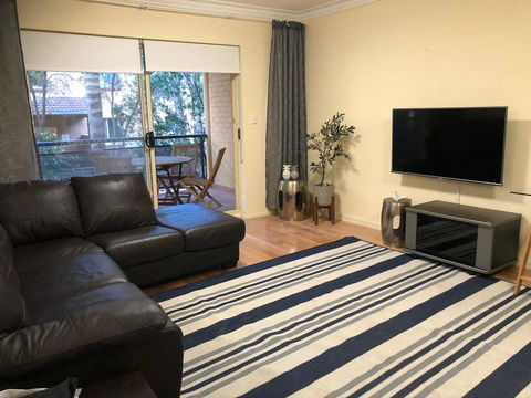 Escape To Strathfield For 8 Guests - Sydney 4u 0
