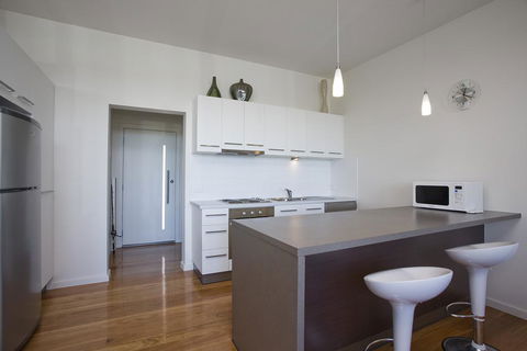 Exclusive Anglesea River Beach Apartment - Accommodation Sydney 1