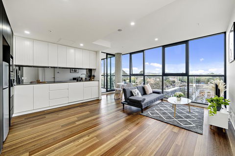 Executive City-centre Apartment With Parking - Accommodation Sydney 0