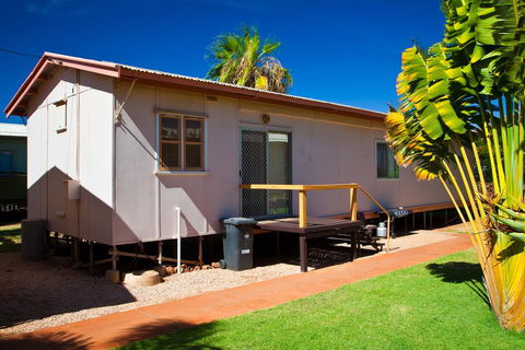 Exmouth Villas Unit 29 - Affordable 3 Bedroom Villa With A Great Location - Sydney 4u 0