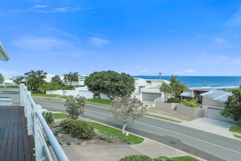 Expansive Ocean Views, Sunrise Beach - Sydney 4u 0