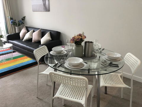 Exquisite Family Home +Parking, Close To CBD - Sydney 4u 2