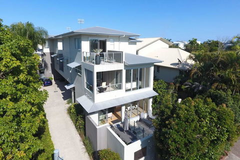 Fabulous 3 Bedroom Noosa Townhouse - Accommodation Sydney 0