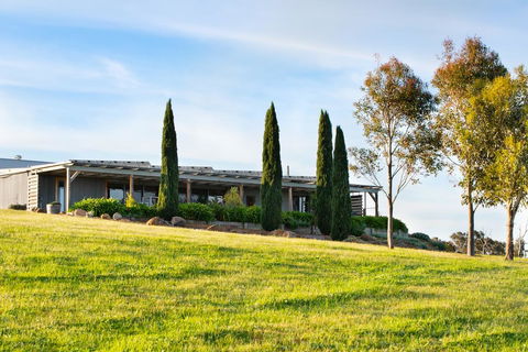 Farmer Smith Estate - Sunrise Retreat - Sydney 4u 3