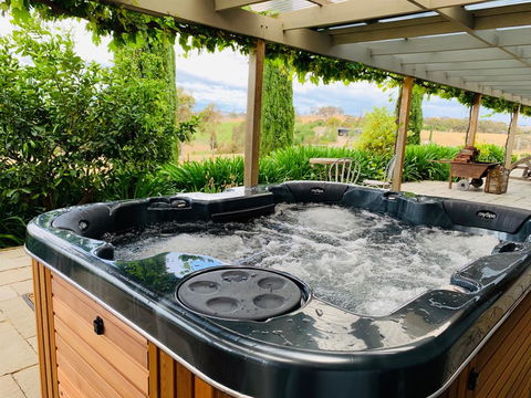 Farmer Smith Estate - Sunrise Retreat - Sydney 4u 1