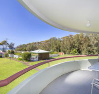 Fathoms 9 - Mollymook - Sydney 4u