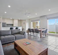 Flip Flop Retreat - Sydney 4u