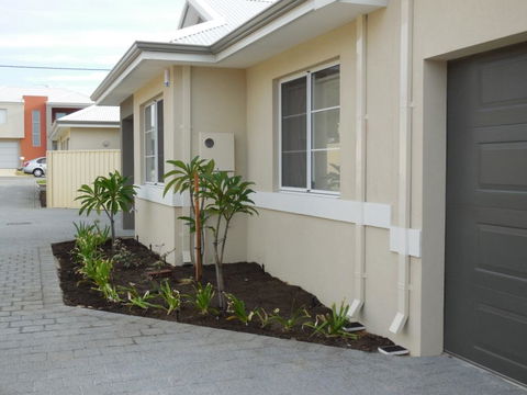 Frangipani Villa Innaloo - Accommodation Sydney 1