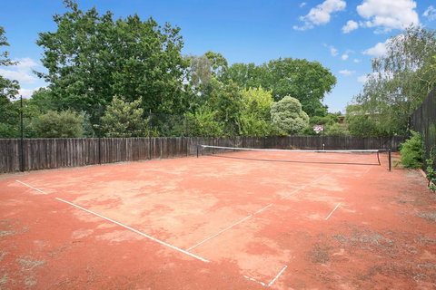 Frankston Unicare - Sydney Resort 1