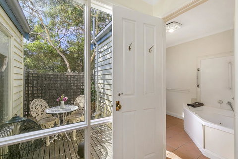 Freshwater Creek Cottages & Farm Stay - Accommodation Sydney 3